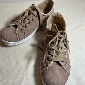 Blowfish Brown Lace-Up Sneakers with Zipper‎ Side Detail, Size 8.5